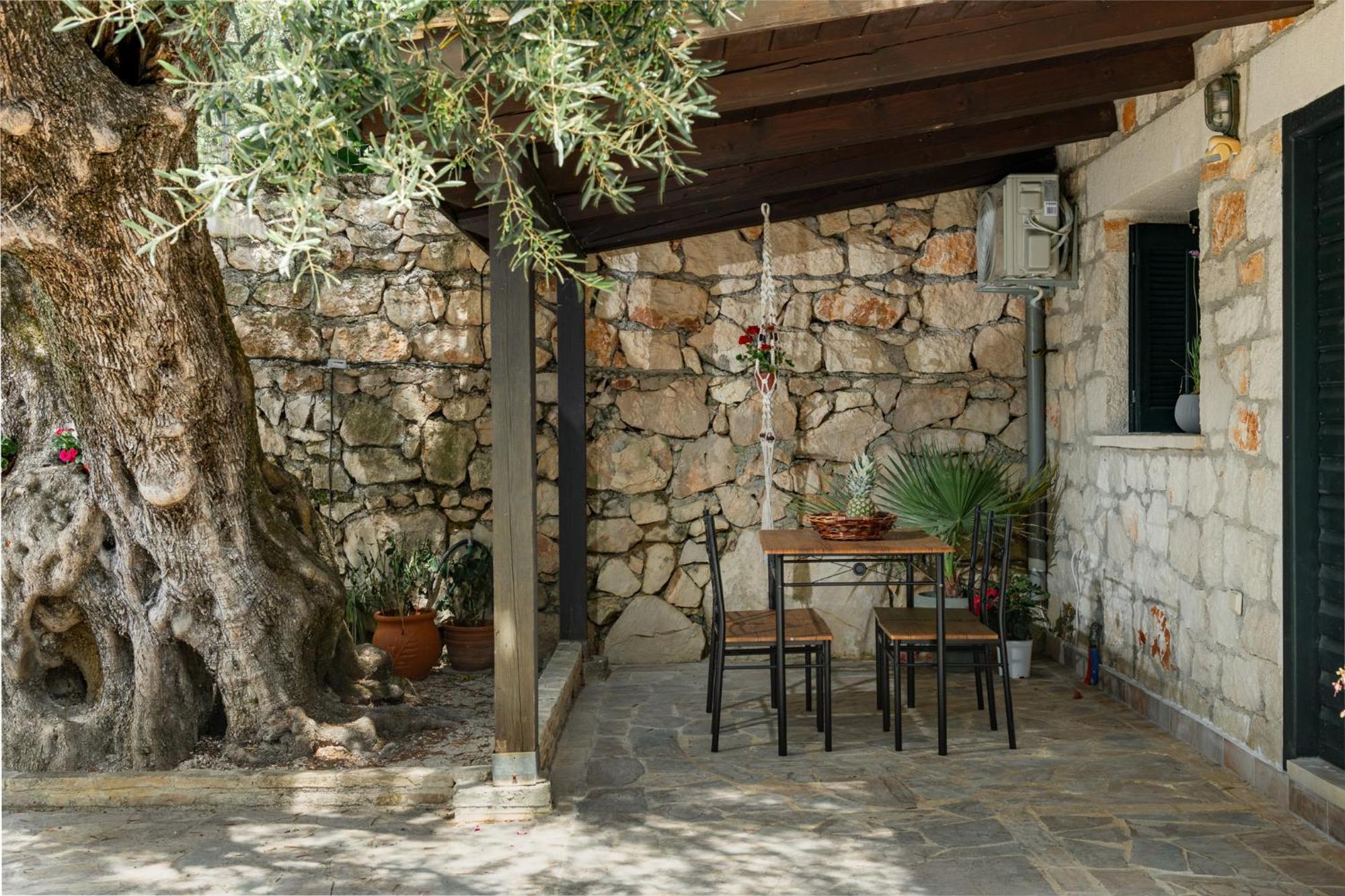 Orama Stone Apartments - Authentic Hospitality In A Historical Location, By Zantewize Buitenkant foto